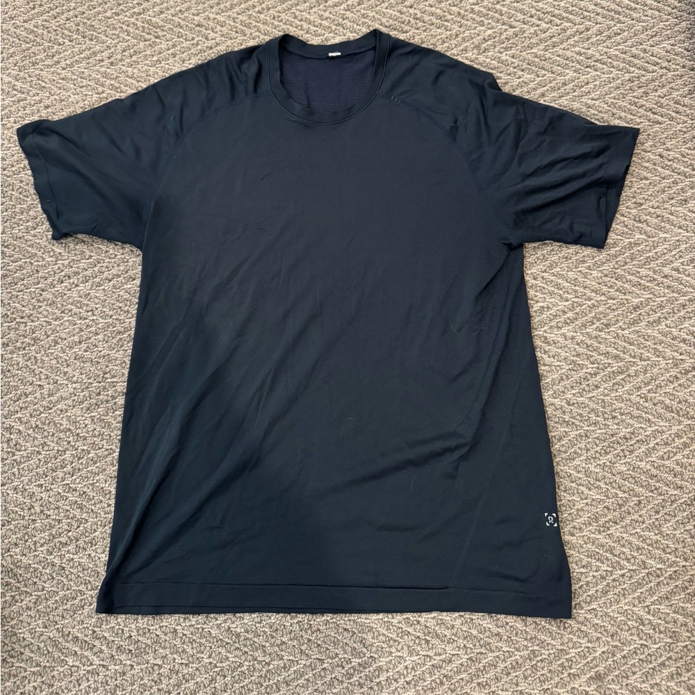 Lululemon Athletica Black Short Sleeve Tee